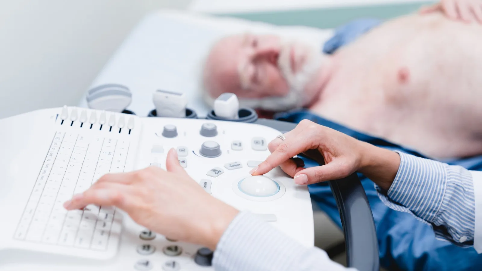 ¿Qué médico trata mareos o desmayos (síncope)?